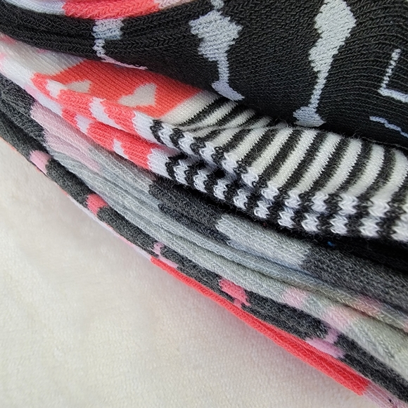 10 Pack of Rae Dunn Ankle Socks - Picture 9 of 15